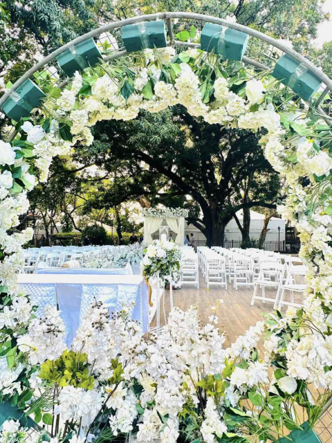 events-place-quezon-city-wedding-celebration-floral-archway