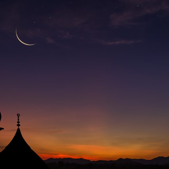 eid-al fitr crescent moon