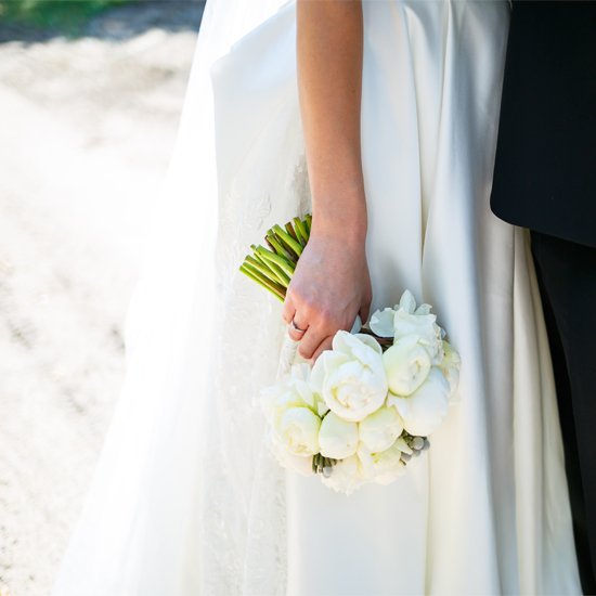 intimate-weekday-wedding-plan