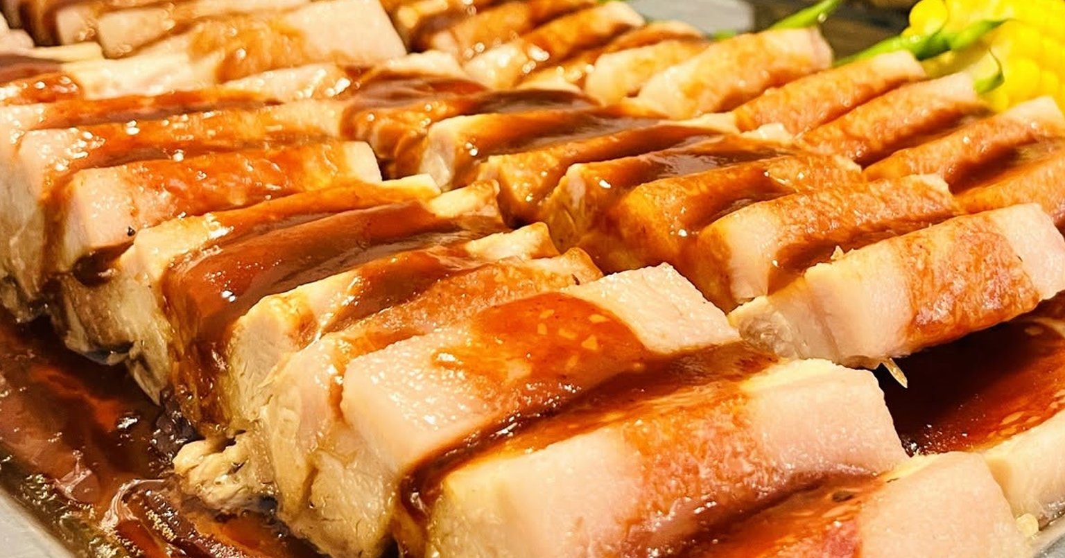 Richgold Catering Services serving elegant wedding reception catering at Light of Love Events Place in Quezon City.